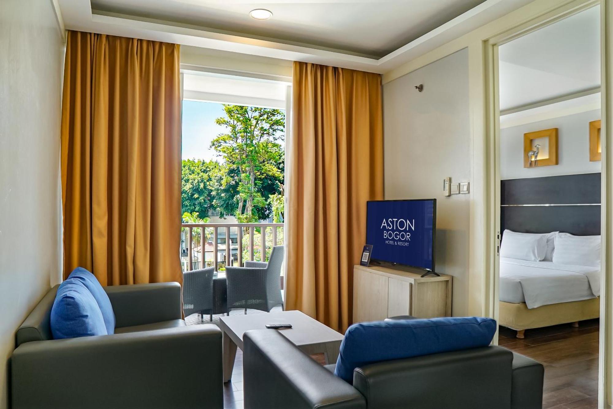 Apartemen dengan Pemandangan Kolam Renang