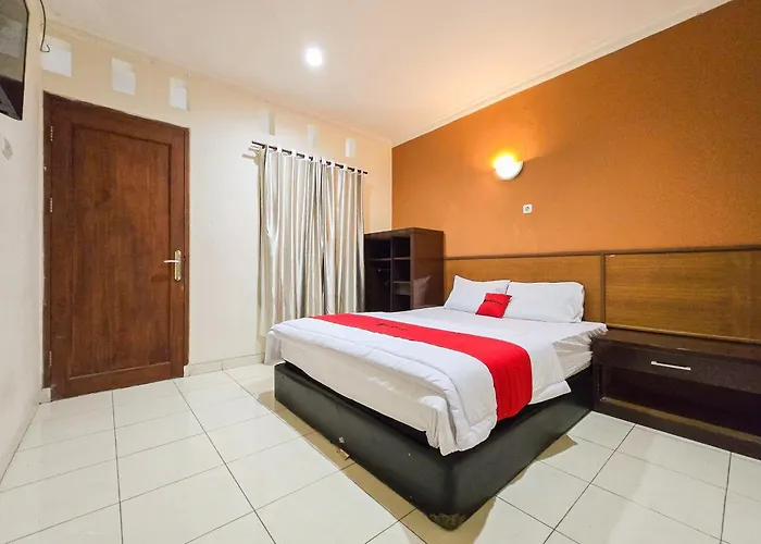 RedDoorz at Alam Hegar Cisarua Puncak Hotel Bogor